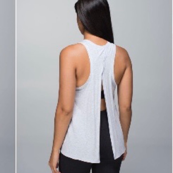lululemon athletica Tops - Lululemon all tied up tank white- Size 2